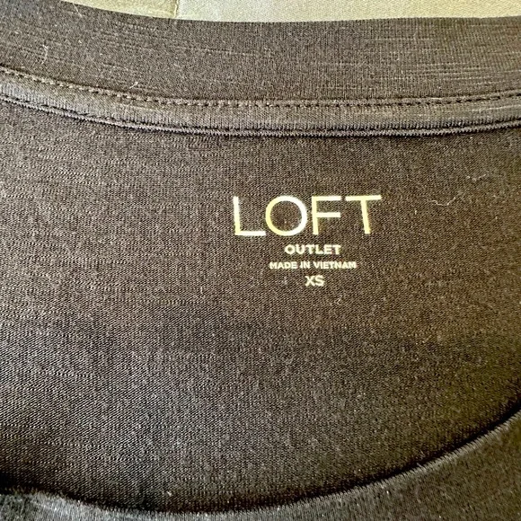 LOFT black shirt with knotted detail on sleeve XS - Picture 5 of 7